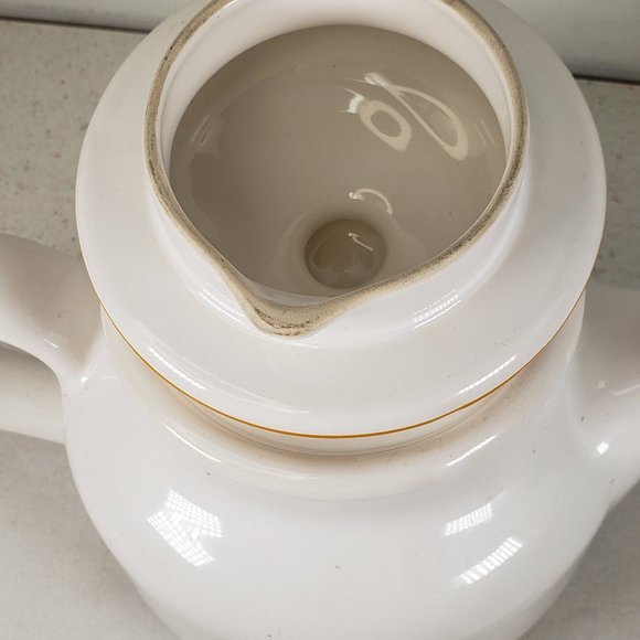 Vintage 1970’s Waechtersbach White/Yellow Coffee / Teapot Made In West Germany - Picture 8 of 12